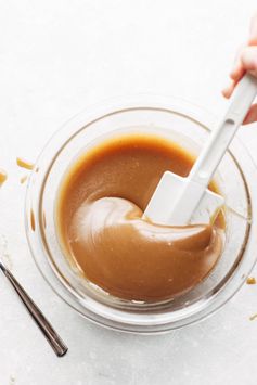 5 Minute Magic Vegan Caramel Sauce