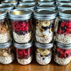 “Instant” Oatmeal Jars – Easy Breakfast Meal Prep