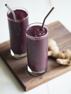 Anti-Inflammatory Berry, Watermelon, and Ginger Smoothie