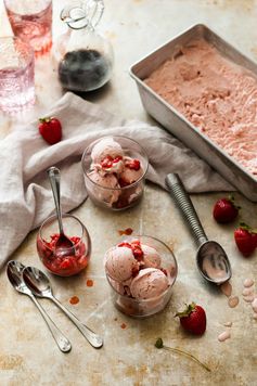 Balsamic Roasted Strawberry Mascarpone Ice Cream