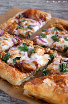 BBQ Chicken Puff Pastry Pizza