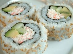 California Crab Rolls (Sushi