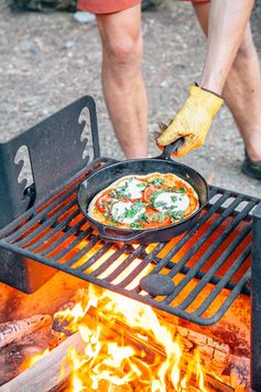 Campfire Pizza