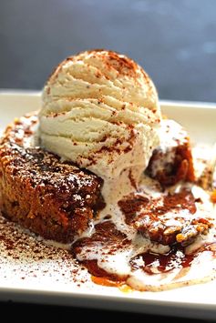 Caramel Pumpkin Lava Cakes