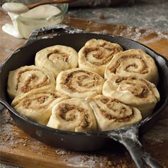 Cast-Iron Skillet Cinnamon Rolls