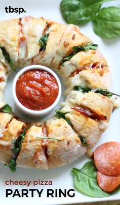 Cheesy Pizza Party Ring