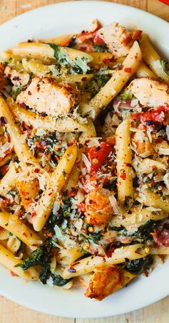 Chicken and Bacon Pasta with Spinach and Tomatoes in Garlic Cream Sauce