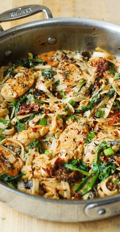 Chicken Pasta with Sun-Dried Tomatoes and Spinach in a Creamy Cauliflower Sauce