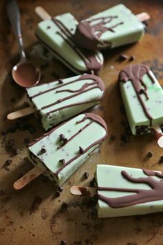 Chocolate Chip Mint Greek Yogurt Pops