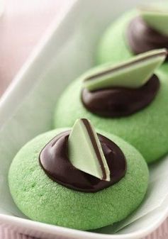 Chocolate-Mint Thumbprints