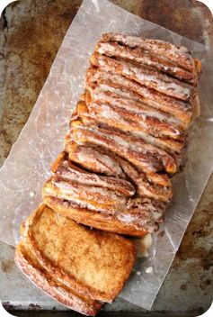 Cinnamon Pull Apart Bread with Apple Cider Glaze