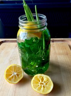 Cleansing Parsley Tea (aka: what to do with way too much parsley!