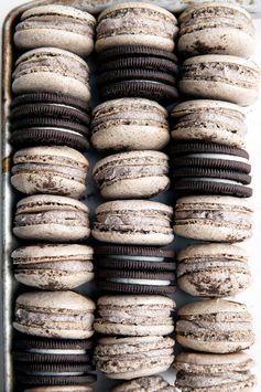 Cookies and Cream Macarons