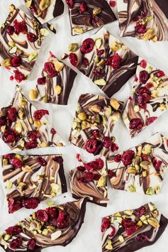 Cranberry pistachio chocolate bark