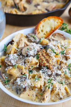 Creamy Asiago Chicken and Mushroom Tortellini Soup