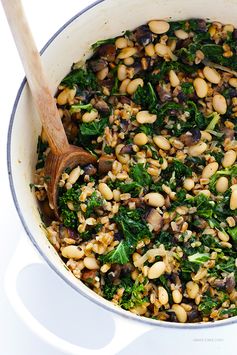 Creamy Farro with White Beans and Kale