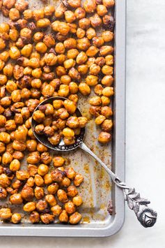 Crunchy Roasted Indian Masala Chickpeas