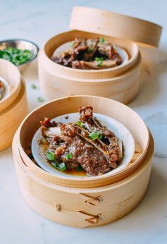 Dim Sum Beef Short Ribs with Black Pepper