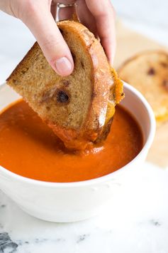 Easy Three-Ingredient Tomato Soup