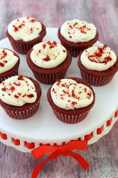 Eggless red velvet cupcakes recipe with cream cheese frosting