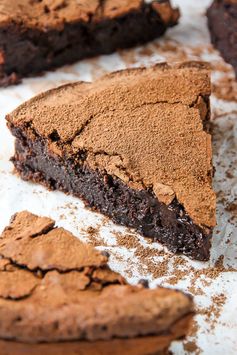 Flourless Chocolate Fudge Cake