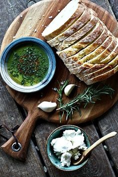 Garlic and Herb Dipping Oil