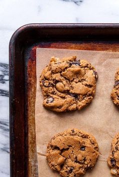 Ginger Maple Vegan Chocolate Chip Cookies