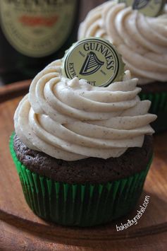 Guinness Chocolate Cupcakes with Cinnamon Cream Cheese Frosting