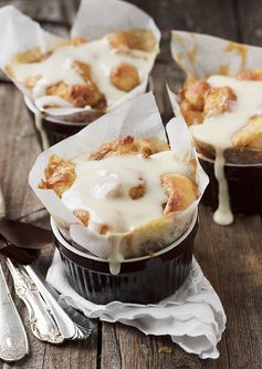 Individual Warm Cinnamon Roll Bites