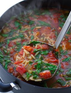 Italian Orzo Tomato Spinach Soup