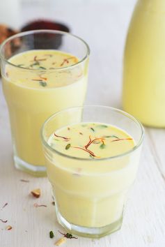 Kesar Badam Milk / Saffron Almond Milk