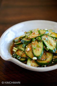 Korean Cucumber Salad (Oi Muchim 오이무침