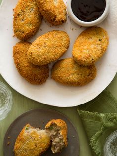 Korokke (Japanese Meat and Potato Croquettes