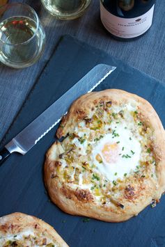 Leek & Egg Pizza