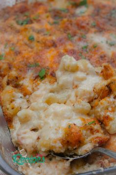 Lobster Mac and Cheese with Bacon Bread Crumbs