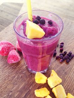 Mango, Strawberry, and Blueberry Smoothie