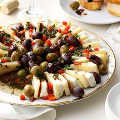 Marinated Olive & Cheese Ring