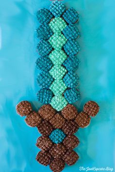 Minecraft Sword Pull-Apart Cupcake Cake