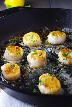 Pan Seared Scallops with Lemon Butter