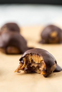 Peanut Butter Cacao Crunch Date Caramel Truffles