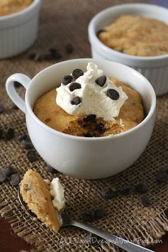 Peanut Butter Chocolate Chip Mug Cakes