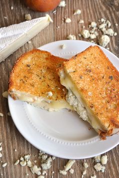 Pear Gorgonzola & Brie Grilled Cheese