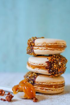 Salted caramel & praline macarons