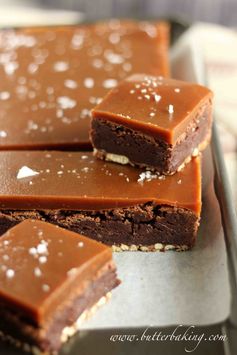 Salted caramel pretzel brownies