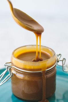 Salted Caramel Sauce (Paleo, Vegan, Dairy-Free