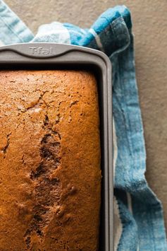 Sticky Gingerbread Loaf Cake