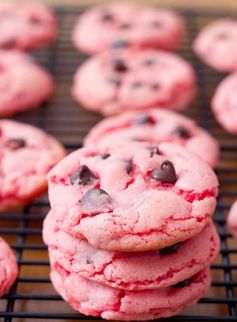 Strawberry Chocolate Chip Cookies