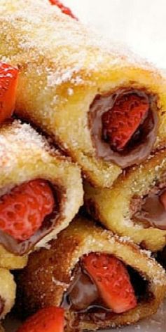 Strawberry Nutella French Toast Roll Ups