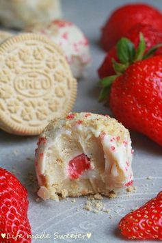 Strawberry Shortcake Stuffed Golden Oreo Truffles