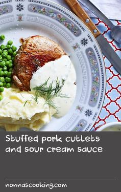 Stuffed pork cutlets and sour cream sauce